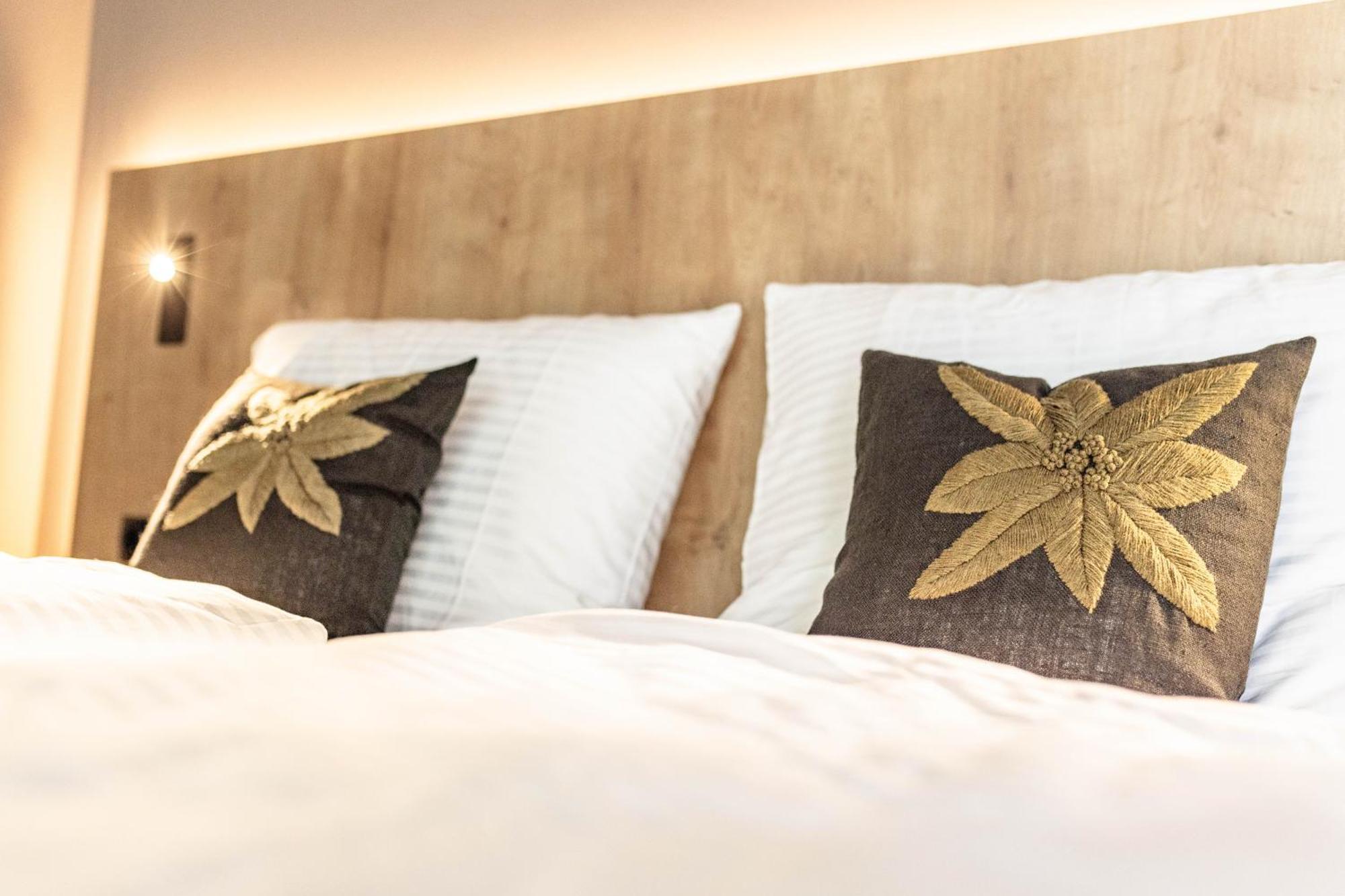 Villa Hubertus Luxuria Nova Suites - Adults Friendly Naturns Eksteriør bilde